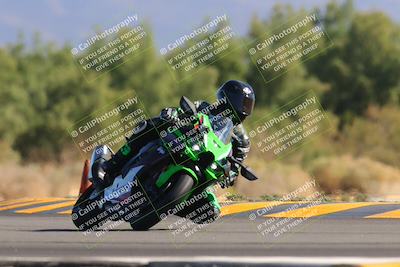 media/Nov-06-2022-SoCal Trackdays (Sun) [[208d2ccc26]]/Turn 7 Set 1 (1050am)/